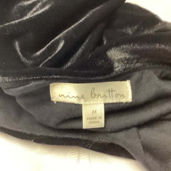 VELVET JUMPSUIT. MEDIUM BLACK SPAGHETTI STRAP - Picture 4 of 5
